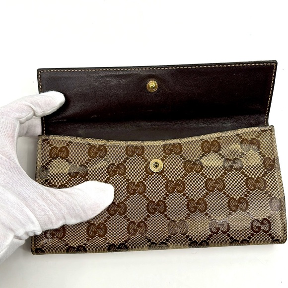 Authentic GUCCI GG Supreme Coated Canvas Monogram with Crest Shield - Picture 16 of 16